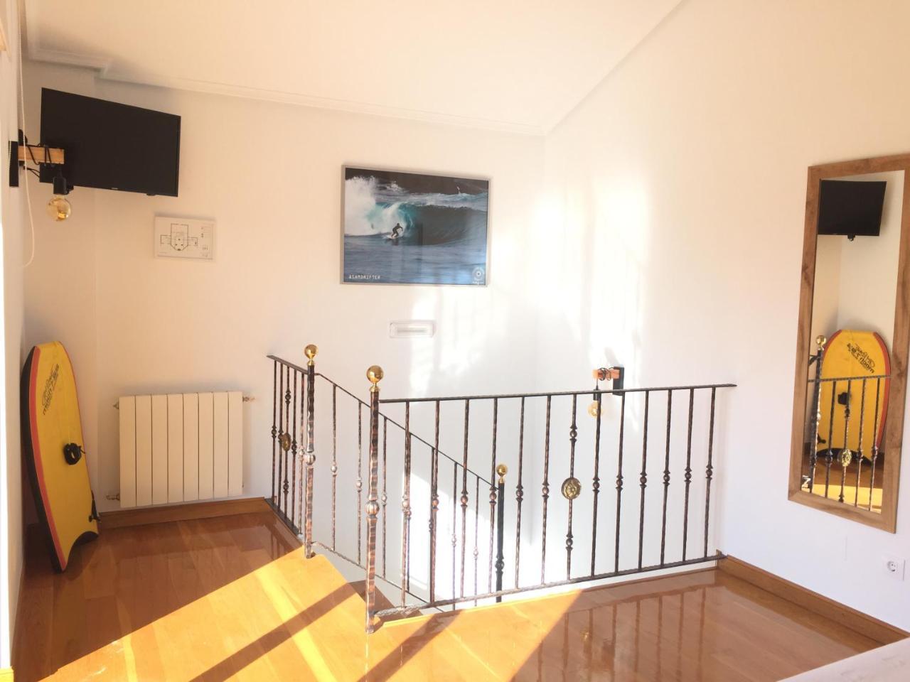 Somo Surfskate Hostel Кастанедо Экстерьер фото