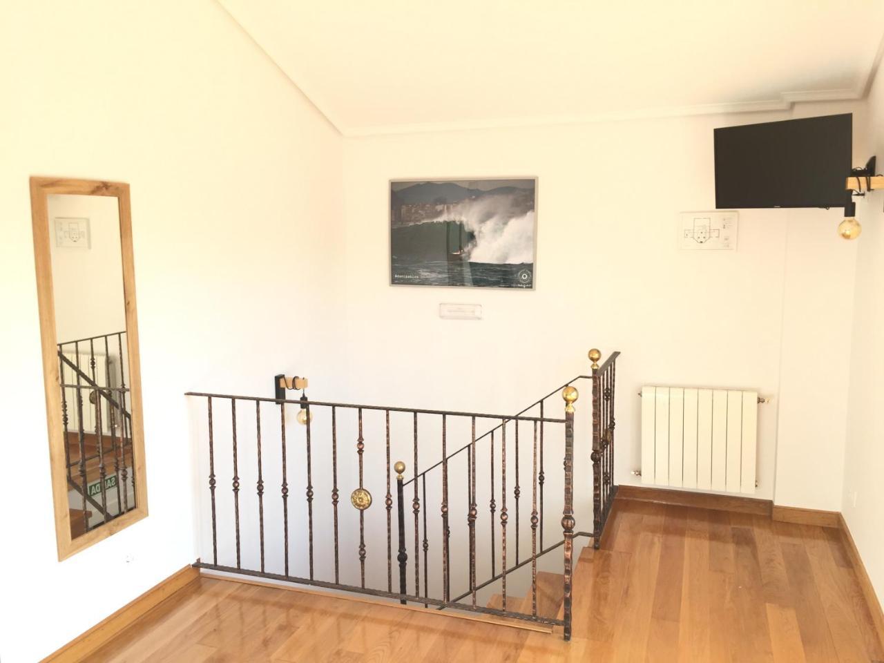 Somo Surfskate Hostel Кастанедо Экстерьер фото