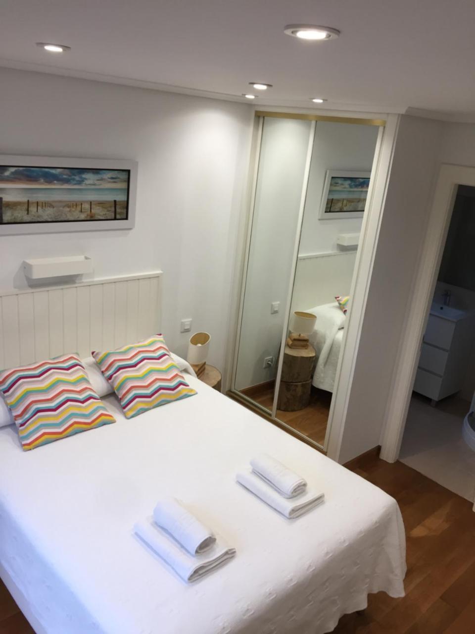 Somo Surfskate Hostel Кастанедо Экстерьер фото